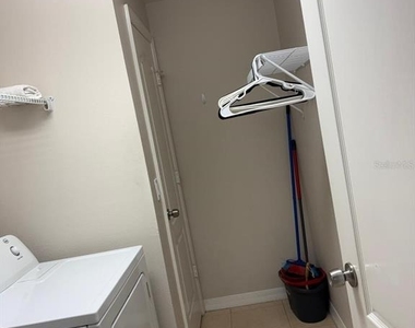 10907 Derringer Drive - Photo Thumbnail 9