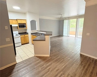 6412 Queens Borough Avenue - Photo Thumbnail 6