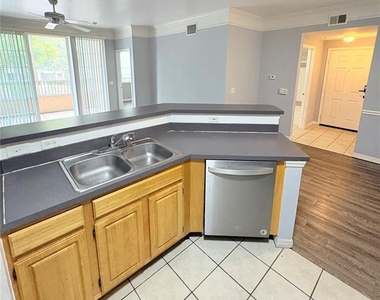 6412 Queens Borough Avenue - Photo Thumbnail 8