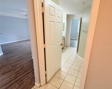6412 Queens Borough Avenue - Photo Thumbnail 3
