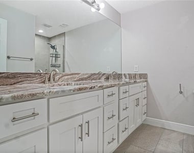 1517 N Grandview Street - Photo Thumbnail 24