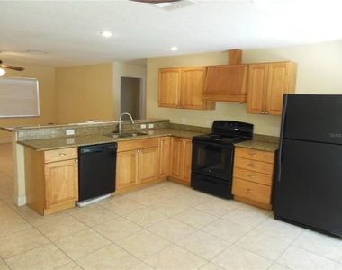 213 Buttonwood Avenue - Photo Thumbnail 1