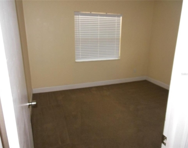 213 Buttonwood Avenue - Photo Thumbnail 4