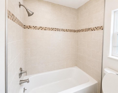 616 Ellendale Drive - Photo Thumbnail 10