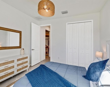 17617 Santorini Court - Photo Thumbnail 35