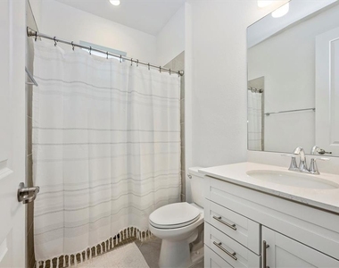 17617 Santorini Court - Photo Thumbnail 36