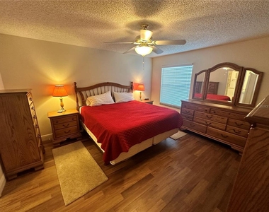 1515 Baylor Place - Photo Thumbnail 9