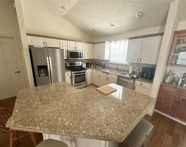 1515 Baylor Place - Photo Thumbnail 4
