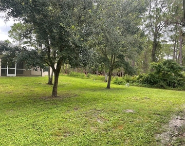 1818 Governor Avenue - Photo Thumbnail 17