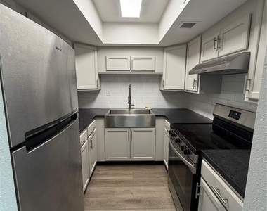 21287 Gertrude Avenue - Photo Thumbnail 4