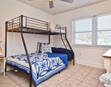 7037 Duke Street - Photo Thumbnail 12