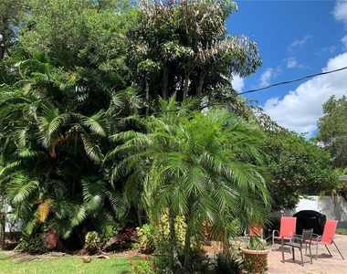 2436 Waldemere Street - Photo Thumbnail 27