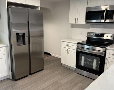 1117 Whitney Avenue - Photo Thumbnail 1