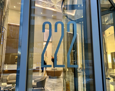 E 44th St & 3rd Ave - Photo Thumbnail 11
