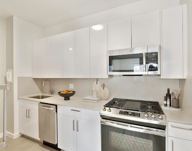 2nd Avenue - Photo Thumbnail 2