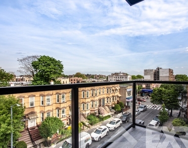 8 Fairview Place - Photo Thumbnail 3