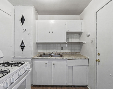 3912 Kemp Avenue - Photo Thumbnail 5