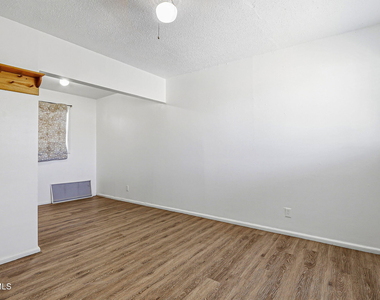 3912 Kemp Avenue - Photo Thumbnail 1