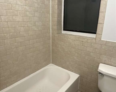 175 West 81st Street - Photo Thumbnail 5