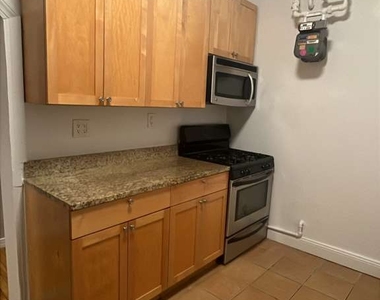 175 West 81st Street - Photo Thumbnail 6