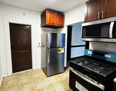 203 Cooke Street - Photo Thumbnail 1