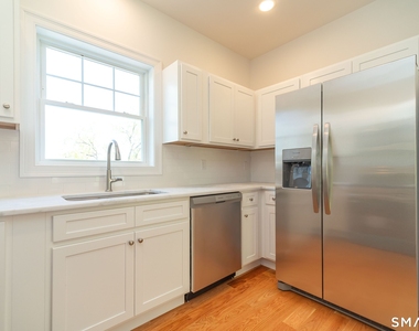 1154 Poquonnock Road - Photo Thumbnail 5