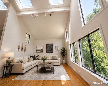 23 Valley View Drive - Photo Thumbnail 4