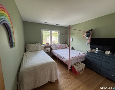 9 Oakledge Circle - Photo Thumbnail 15