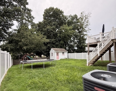 9 Oakledge Circle - Photo Thumbnail 4