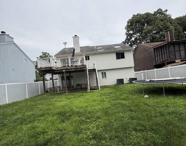 9 Oakledge Circle - Photo Thumbnail 3