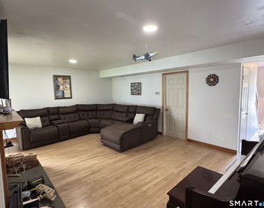 9 Oakledge Circle - Photo Thumbnail 20
