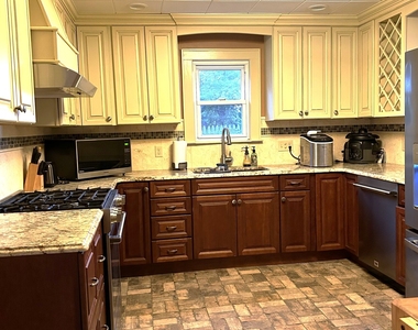 102 Cottage Road - Photo Thumbnail 8