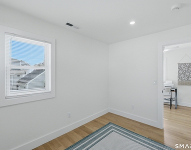 32 Richard Street - Photo Thumbnail 17