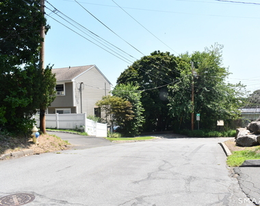 38 Poe Court - Photo Thumbnail 10