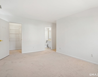 106 Southport Woods Drive - Photo Thumbnail 9