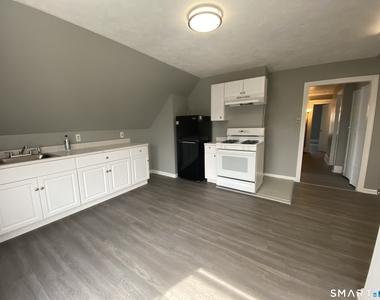 358 Blohm Street - Photo Thumbnail 2