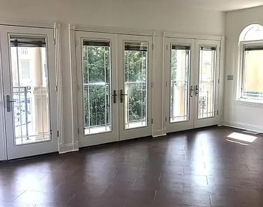 230 Corbin Place - Photo Thumbnail 1