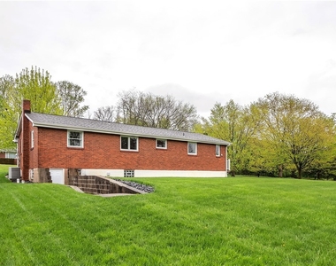 2412 Cathedral Dr - Photo Thumbnail 3