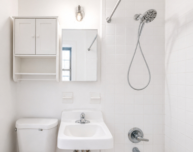 216 East 90th Street - Photo Thumbnail 3