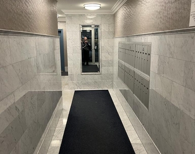 East 80th Street - Photo Thumbnail 9