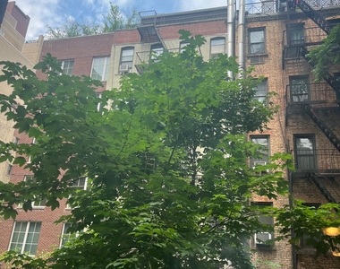 East 80th Street - Photo Thumbnail 7