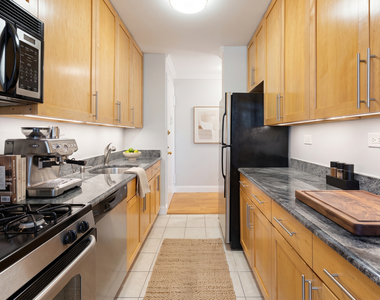 50 West 97th Street - Photo Thumbnail 4