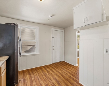 171 Weston Avenue - Photo Thumbnail 12