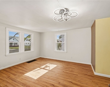 171 Weston Avenue - Photo Thumbnail 6