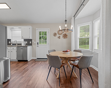 13 Huntcliff Drive - Photo Thumbnail 6