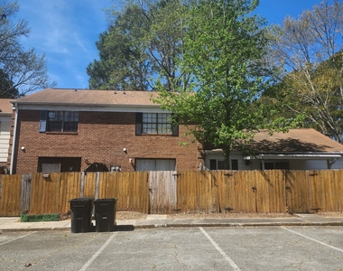6572 Sleepy Hollow Lane - Photo Thumbnail 13