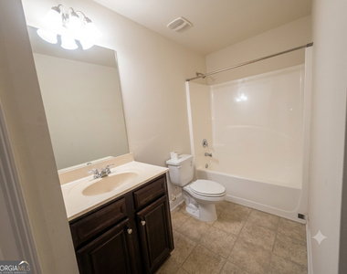 165 Regency Place - Photo Thumbnail 20
