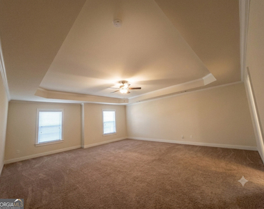 165 Regency Place - Photo Thumbnail 11