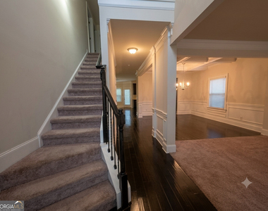 165 Regency Place - Photo Thumbnail 2