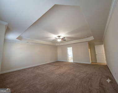 165 Regency Place - Photo Thumbnail 12